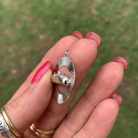 Vintage Sterling Cruise Ship Circle Disc Charm - Picture 10 of 16